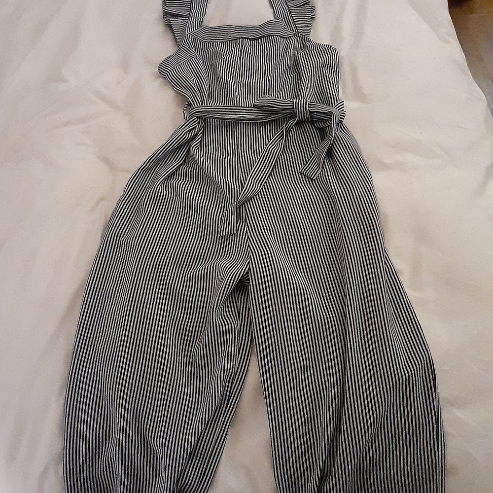Cropped navy striped jumper
